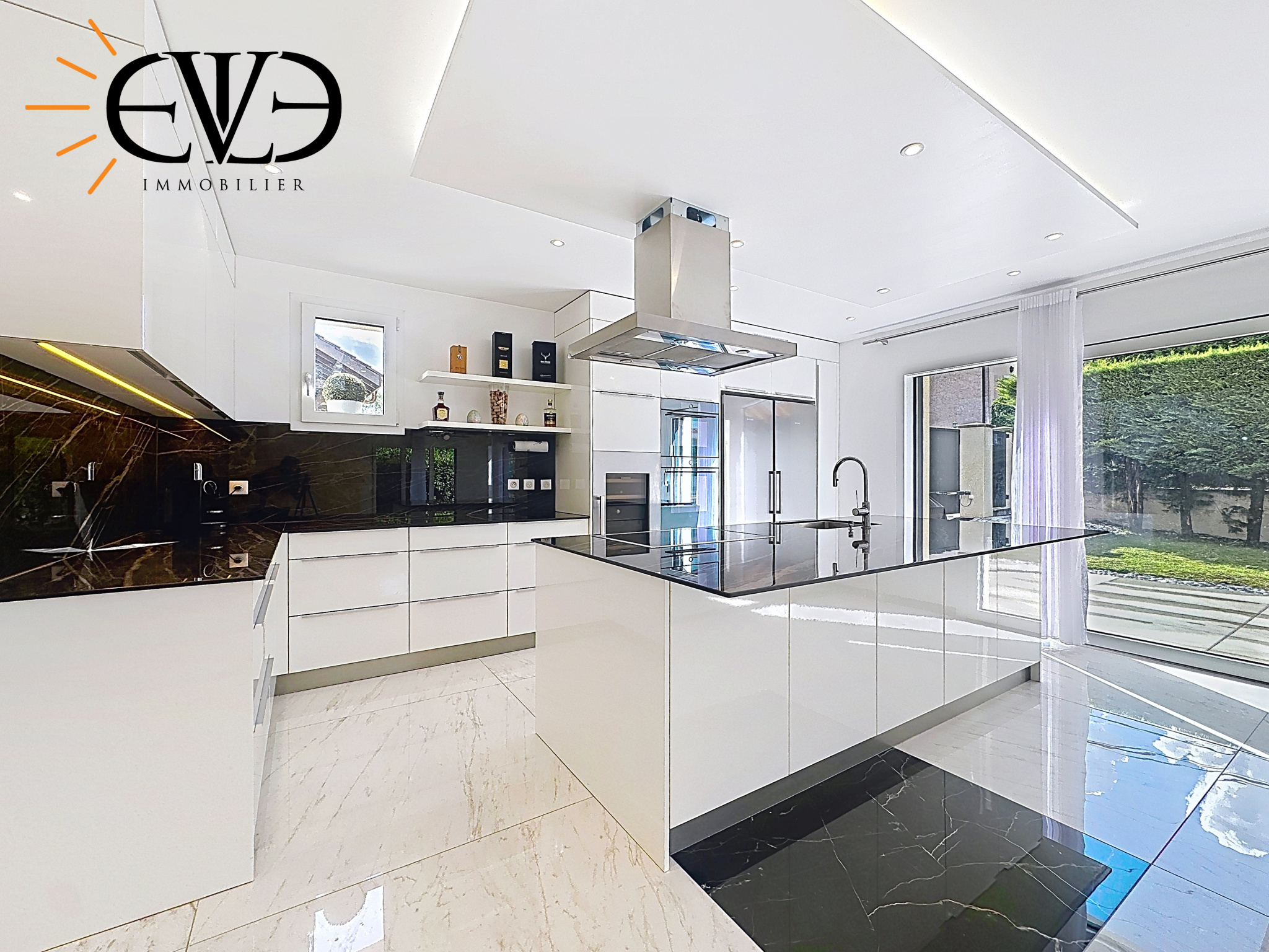 À Vendre : ‘L’Excellence’   Maison familiale moderne et spacieuse à proximité immédiate de la frontière