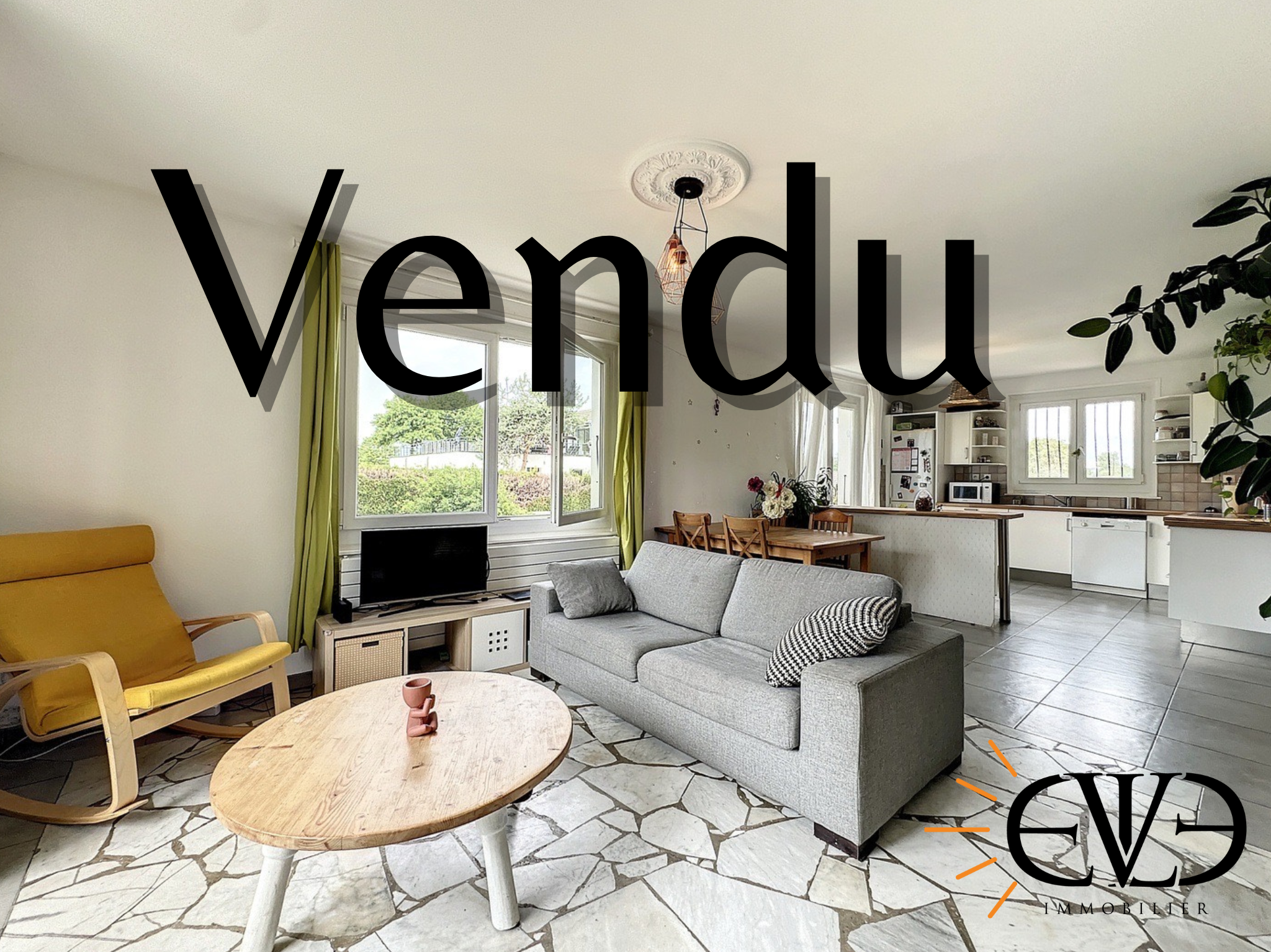 La Douce Viryenne – Maison de Deux Appartements avec un grand Terrain