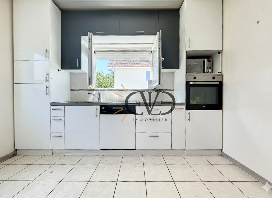 À Vendre  Maison de 6 pièces avec jardin avec un fort potentiel à Ambilly « La Prometteuse »