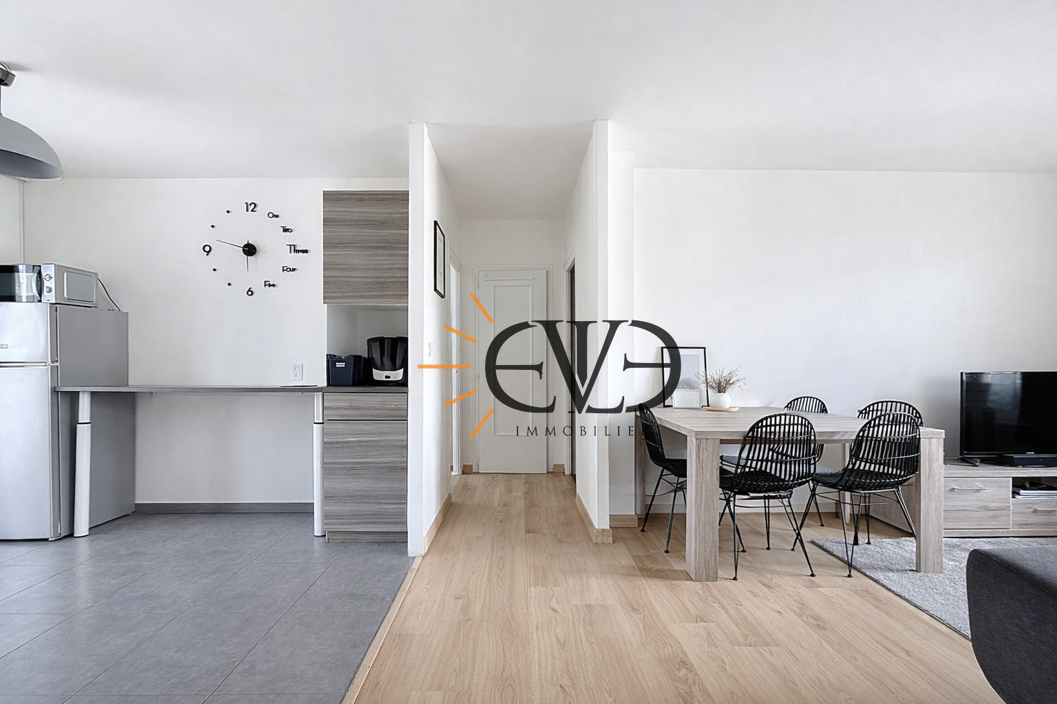 À vendre   Le Malin Appartement T3 rénové de 63 m2 à Annemasse   Opportunité à fort potentiel